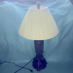 DALE TIFFANY 2001 lamp twisted glass